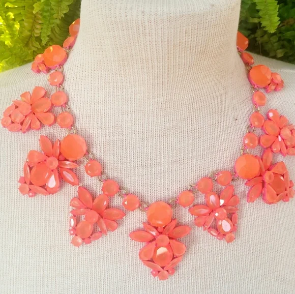 J. Crew Orange and Pinky-Orange Neon Crystal Statement Necklace and Earrings Set - Picture 7 of 10